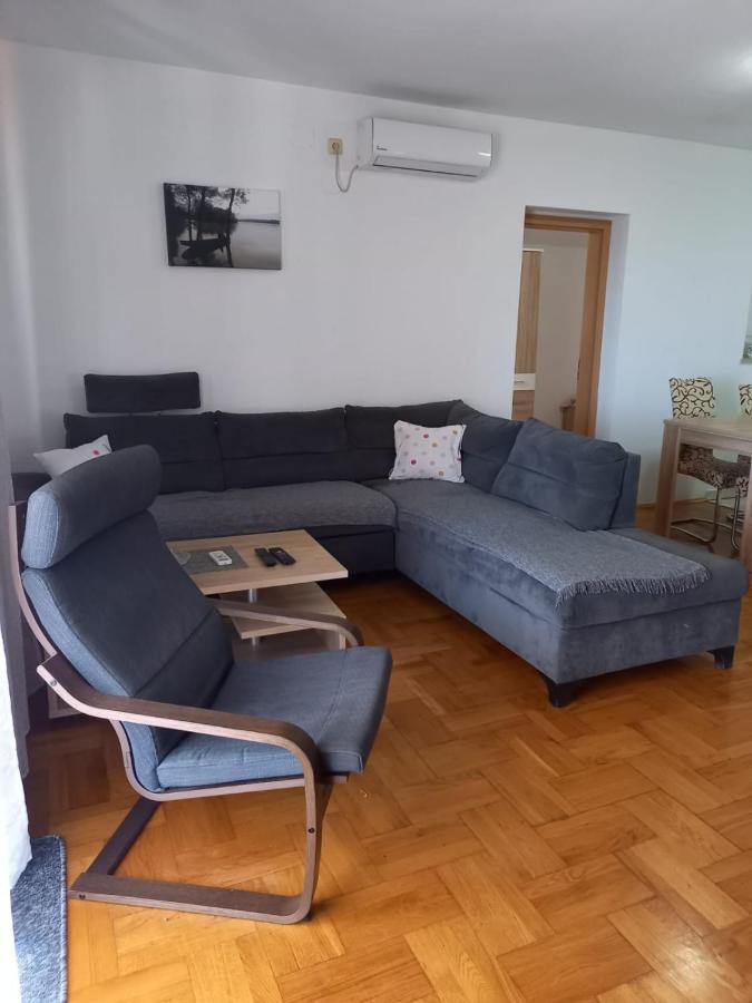 Apartmani Afrodita Crikvenica Eksteriør bilde