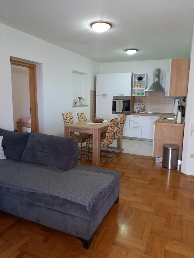 Apartmani Afrodita Crikvenica Eksteriør bilde